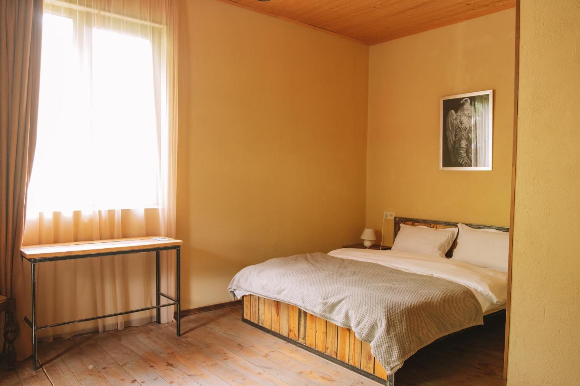 Arte In Kazbegi Hotell Exteriör bild